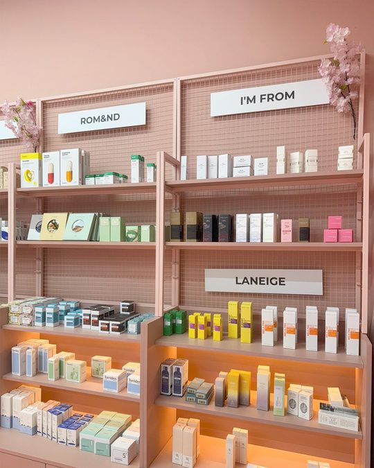 So Young shelves